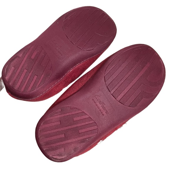 Everfoams Red Microsuede Cozy Memory Foam Slippers w/Faux Fur Lining (7-8) - Picture 6 of 13